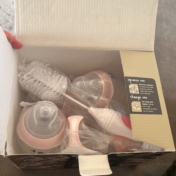 Tommee Tippee - Newborn Starter set - Picture 6 of 6